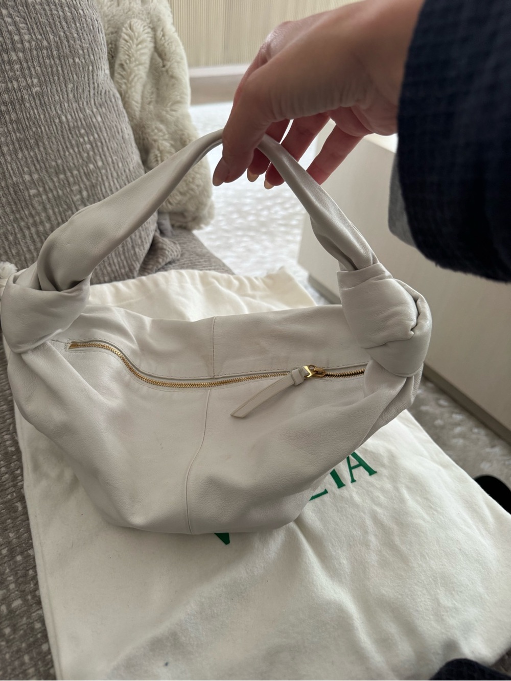 Bottega Veneta Cream Leather Shoulder Hobo Bag